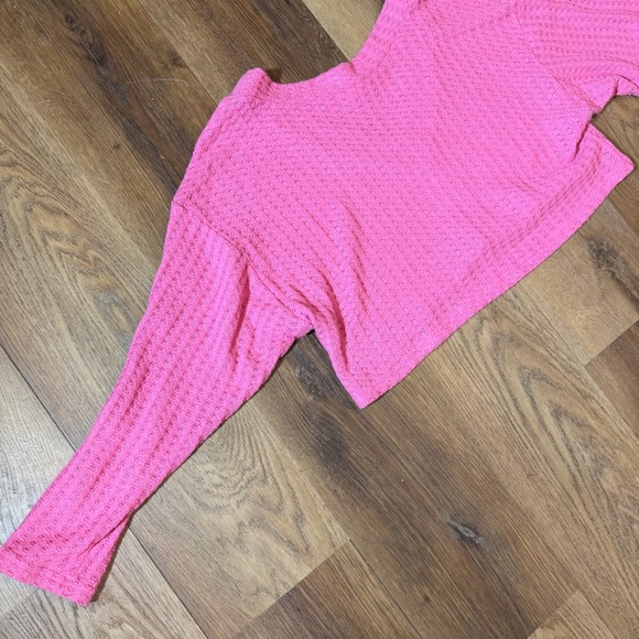 Sweater - Picture 13 of 13